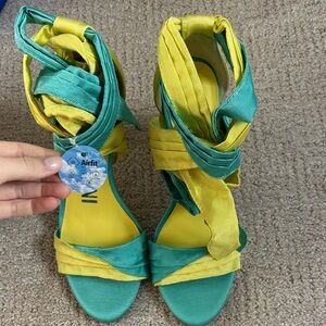 Gianni Bini Women's Teal and Yellow Wrap Sandals